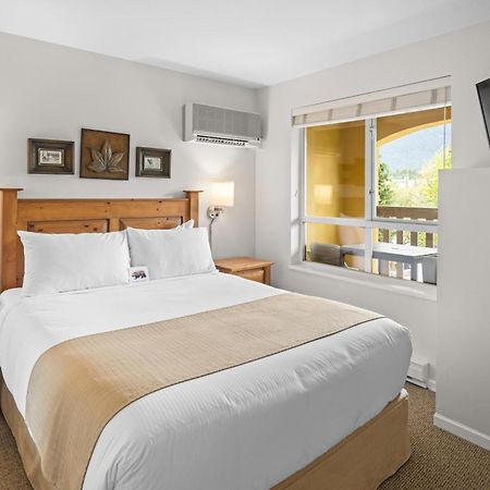 Bear Lodge One Bedroom By Mva Whistler Bagian luar foto