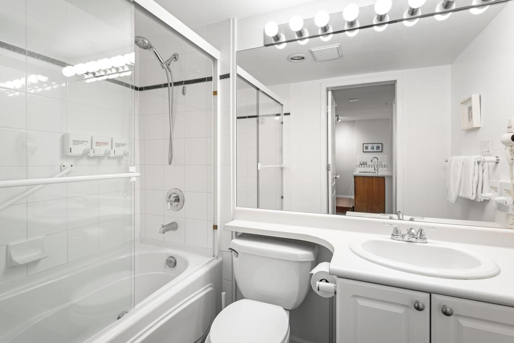Bear Lodge One Bedroom By Mva Whistler Bagian luar foto